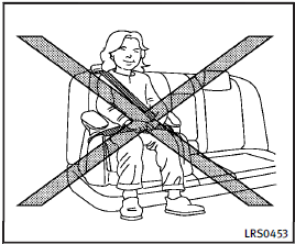  Make sure the childs head will be properly supported by the booster seat or vehicle seat. The seatback must be at or above the center of the childs ears.